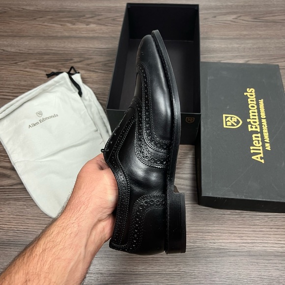 NEW Allen Edmonds McAllister Black Wingtip Oxfords 8.5 D - Picture 4 of 11